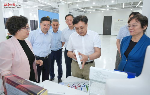 以科技創(chuàng)新引領(lǐng)生物醫(yī)藥產(chǎn)業(yè)高質(zhì)量發(fā)展——省委書記馮飛在海口調(diào)研生物制藥研發(fā)與生產(chǎn)紀(jì)實